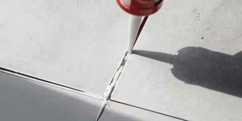 บล็อกบริษัทล่าสุดเกี่ยวกับ การจัดการกับการสูญเสียผลงานของสารประปาที่เผชิญกับความร้อน ความชื้น และการเคลื่อนไหว