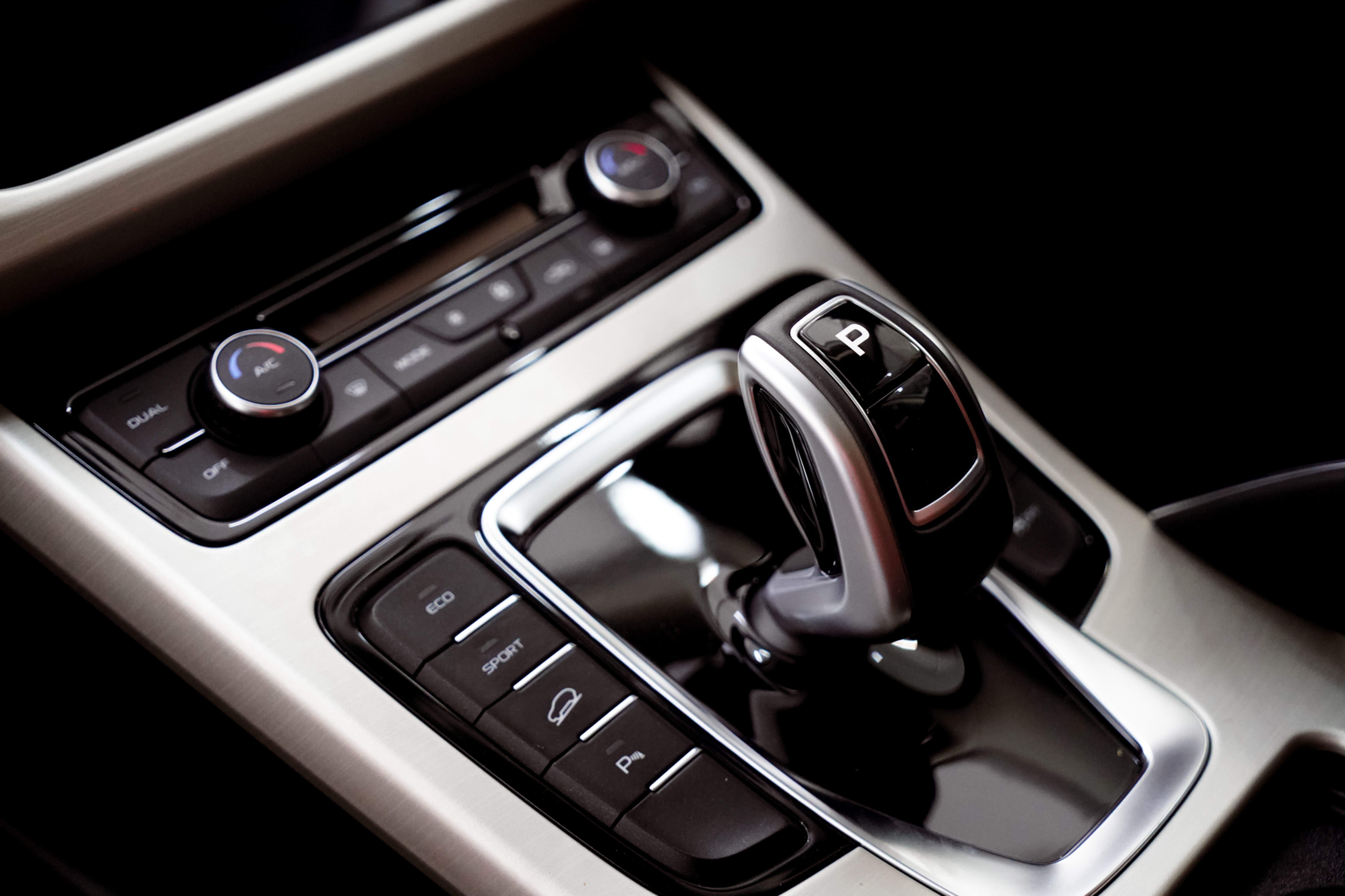บล็อกบริษัทล่าสุดเกี่ยวกับ New STP Polymers Solutions for Automotive Interior Bonding